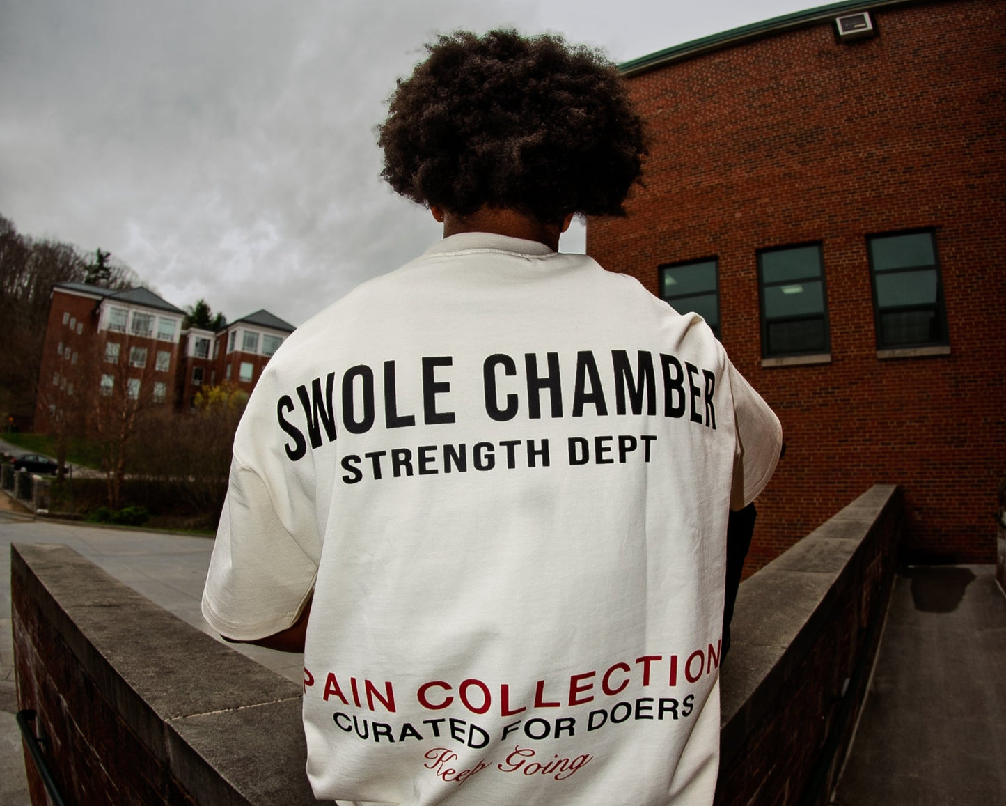 PAIN TEE