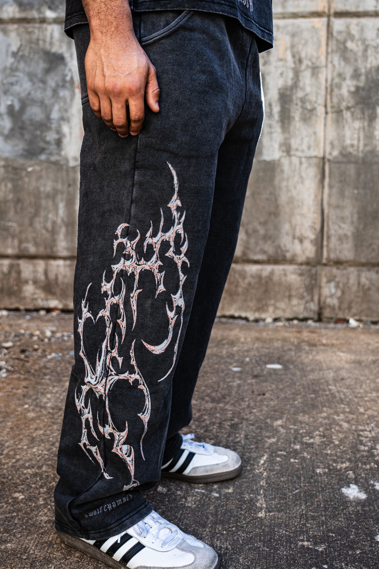 ROLLING IRON SWEATS